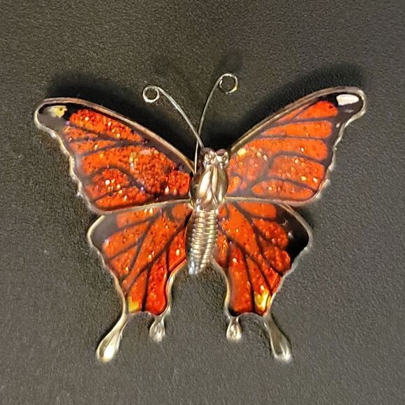 💍Vintage Butterfly Pin Brooch Goldtone - Picture 1 of 4